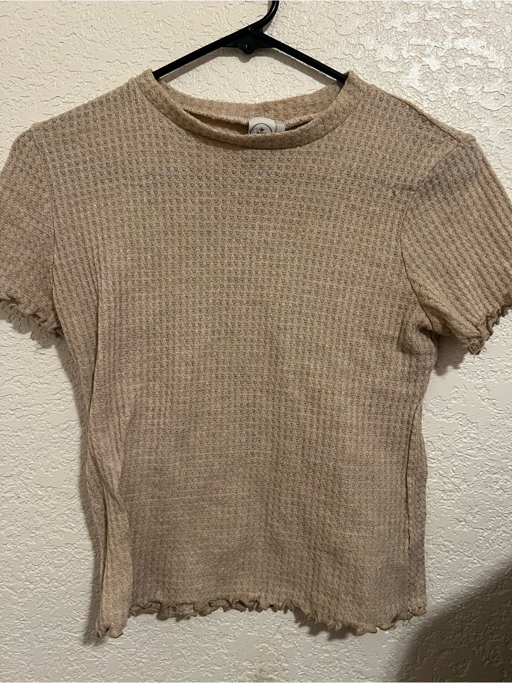 Paper Crane Beige Ribbed Lettuce-Edge Short Sleeve Tee